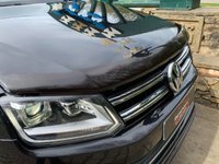 USED 2016 16 VOLKSWAGEN AMAROK 2.0 DC TDI HIGHLINE 4MOTION 180 BHP 2016 - VW AMAROK 2.0 TDi 4 M0TION HIGHLINE DOUBLE CAB - AUTOMATIC - FULL HEATED LEATHER - TOW PACK - ALPINE NAVIGATION WITH REAR CAMERA - GLOSS BLACK ALLOYS