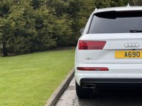 USED 2016 66 AUDI Q7 3.0 TDI QUATTRO S LINE 5d 269 BHP Audi Satellite Navigation 4WD