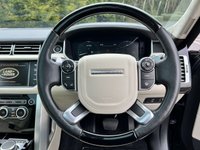 USED 2014 64 LAND ROVER RANGE ROVER 4.4 SDV8 AUTOBIOGRAPHY 5d 339 BHP Panoramic Glass Roof Dual TV
