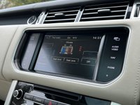 USED 2014 64 LAND ROVER RANGE ROVER 4.4 SDV8 AUTOBIOGRAPHY 5d 339 BHP Panoramic Glass Roof Dual TV