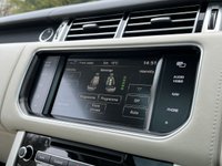USED 2014 64 LAND ROVER RANGE ROVER 4.4 SDV8 AUTOBIOGRAPHY 5d 339 BHP Panoramic Glass Roof Dual TV