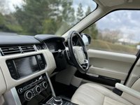 USED 2014 64 LAND ROVER RANGE ROVER 4.4 SDV8 AUTOBIOGRAPHY 5d 339 BHP Panoramic Glass Roof Dual TV