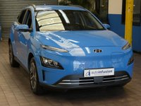 USED 2022 71 HYUNDAI KONA 0.0 PREMIUM 5d 135 BHP AN OPPORTUNITY TO SKIP WAIT-LIST FOR EXTREMELY POPULAR HYUNDAI KONA ALL ELECTRIC