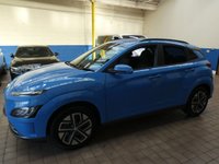 USED 2022 71 HYUNDAI KONA 0.0 PREMIUM 5d 135 BHP AN OPPORTUNITY TO SKIP WAIT-LIST FOR EXTREMELY POPULAR HYUNDAI KONA ALL ELECTRIC