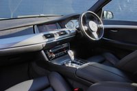 USED 2016 16 BMW 5 SERIES 2.0 520D M SPORT GRAN TURISMO 5d 181 BHP 2 Owners, Parking Sensors, Reversing Camera, Pan Roof, Dual Climate, Heated Leather Part Electric Seats, Bluetooth, Pro Nav