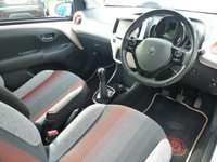 USED 2017 17 PEUGEOT 108 1.2 PURETECH ROLAND GARROS TOP 3d 82 BHP www.suffolkcarcentre.co.uk - Located at Reydon