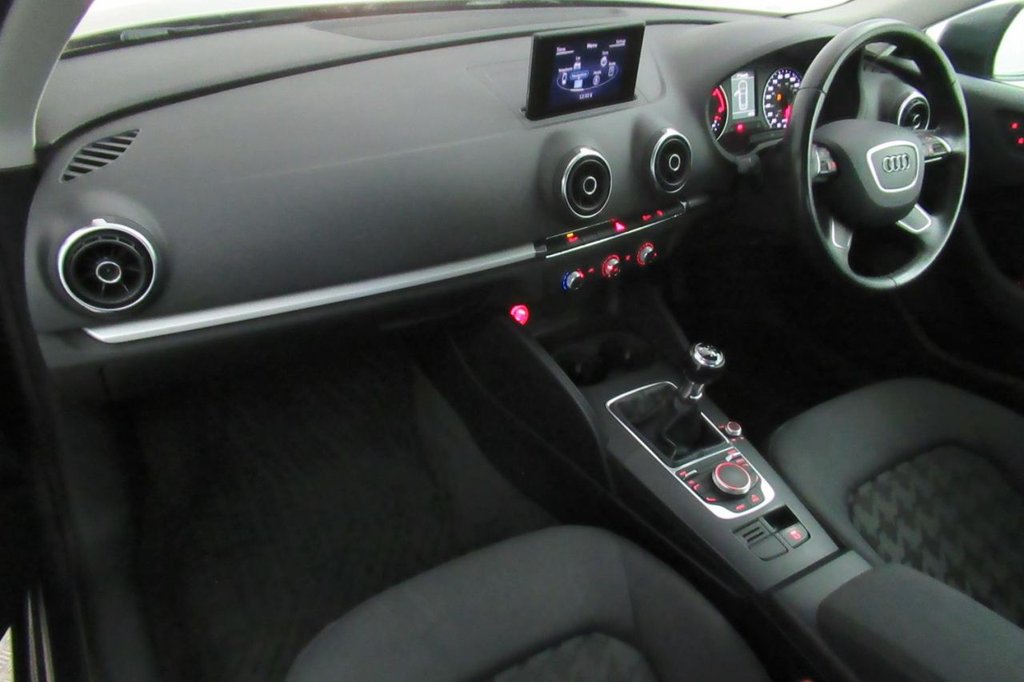 USED 2014 14 AUDI A3 1.6 TDI SE 5d 