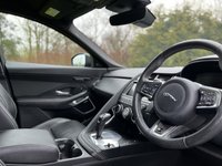 USED 2018 68 JAGUAR E-PACE 2.0 R-DYNAMIC HSE 5d 178 BHP 10"Touch ProNAV, Side Steps