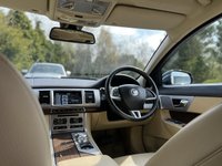 USED 2013 63 JAGUAR XF 2.2 D LUXURY SPORTBRAKE 5d 163 BHP Sportbrake Luxury Leather