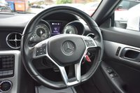 USED 2012 12 MERCEDES-BENZ SLK 1.8 SLK200 BLUEEFFICIENCY AMG SPORT 2d 184 BHP LOW MILEAGE LOOKS GREAT