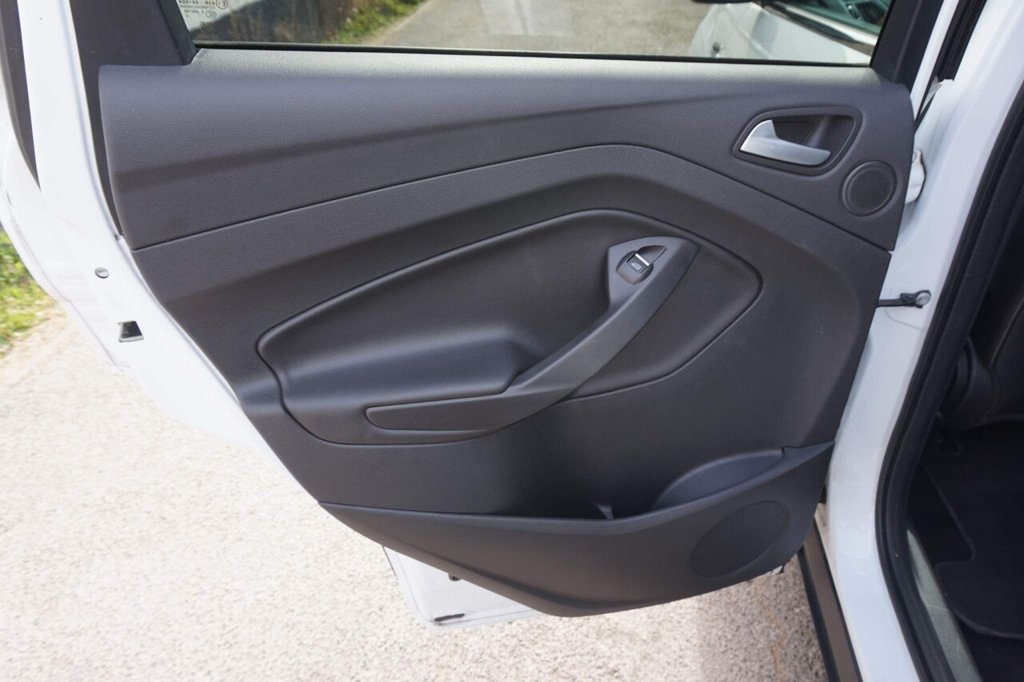 USED 2015 65 FORD KUGA 2.0 TDCi Titanium 2WD 5dr DIESEL/JUST ARRIVED!!
