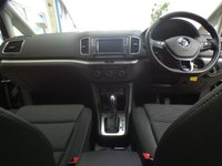 USED 2017 17 VOLKSWAGEN SHARAN 2.0 SE TDI BLUEMOTION TECHNOLOGY DSG 5d 148 BHP 7 SEAT BLUETOOTH PARKING SENSORS