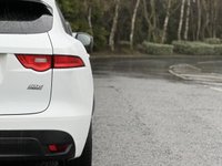 USED 2017 17 JAGUAR F-PACE 2.0 R-SPORT AWD 5d 178 BHP Privacy, NAV, DAB, Sensors