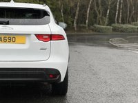 USED 2017 17 JAGUAR F-PACE 2.0 R-SPORT AWD 5d 178 BHP Privacy, NAV, DAB, Sensors