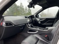 USED 2017 17 JAGUAR F-PACE 2.0 R-SPORT AWD 5d 178 BHP Privacy, NAV, DAB, Sensors