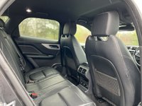 USED 2017 17 JAGUAR F-PACE 2.0 R-SPORT AWD 5d 178 BHP Privacy, NAV, DAB, Sensors