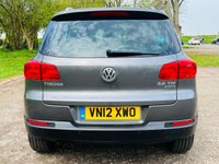 USED 2012 12 VOLKSWAGEN TIGUAN 2.0 SE TDI BLUEMOTION TECHNOLOGY 4MOTION DSG 5d 138 BHP AUTOMATIC *AUTOMATIC* * 4 WHEEL DRIVE *