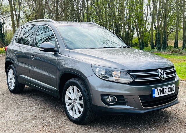 2012 12 Volkswagen Tiguan 2.0 SE TDI BLUEMOTION TECHNOLOGY 4MOTION DSG 5d 138 BHP AUTOMATIC