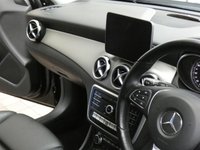USED 2018 MERCEDES-BENZ GLA-CLASS 1.6 GLA 200 SPORT EXECUTIVE 5d 154 BHP SAT NAV LEATHER HEATED SEATS