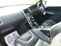 USED 2016 16 VOLVO XC60 2.4 D4 R-DESIGN LUX NAV AWD 5d 187 BHP www.suffolkcarcentre.co.uk - Located at Reydon