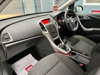 USED 2011 60 VAUXHALL ASTRA 1.7 EXCLUSIV CDTI 5d 108 BHP &pound;30Tax,Cruise Control