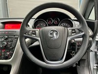 USED 2011 60 VAUXHALL ASTRA 1.7 EXCLUSIV CDTI 5d 108 BHP &pound;30Tax,Cruise Control
