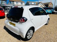 USED 2011 61 TOYOTA AYGO 1.0 VVT-I GO 5d 67 BHP FSH - 10 services and Sat Nav