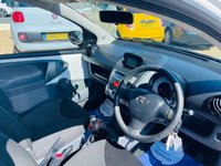 USED 2011 61 TOYOTA AYGO 1.0 VVT-I GO 5d 67 BHP FSH - 10 services and Sat Nav