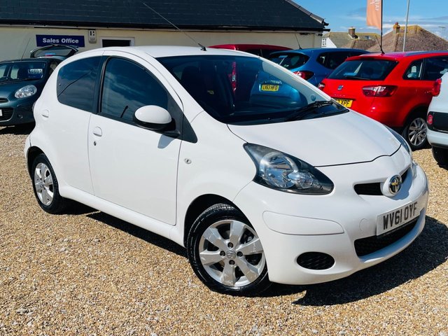 2011 61 Toyota Aygo 1.0 VVT-I GO 5d 67 BHP