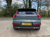 USED 2019 69 VOLVO XC40 2.0 D4 R-DESIGN AWD 5d 188 BHP ZERO DEPOSIT FINANCE AVAILABLE