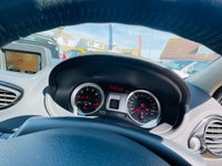 USED 2011 11 RENAULT CLIO 1.1 DYNAMIQUE TOMTOM 5 door Superb Low Mileage and Sat Nav