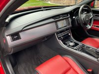 USED 2016 65 JAGUAR XF 2.0 R-SPORT 4d 177 BHP SUNROOF | CAMERA | PRISTINE | FULL SERVICE HISTORY |