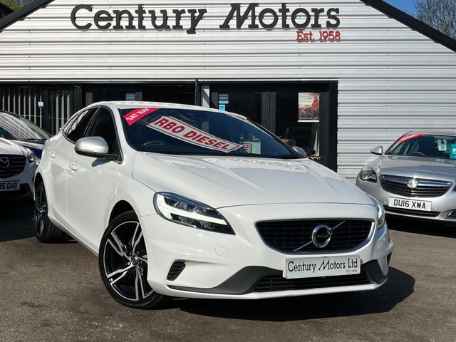 2016 66 Volvo V40 2.0 D2 R-Design PRO 5dr - NEW SHAPE