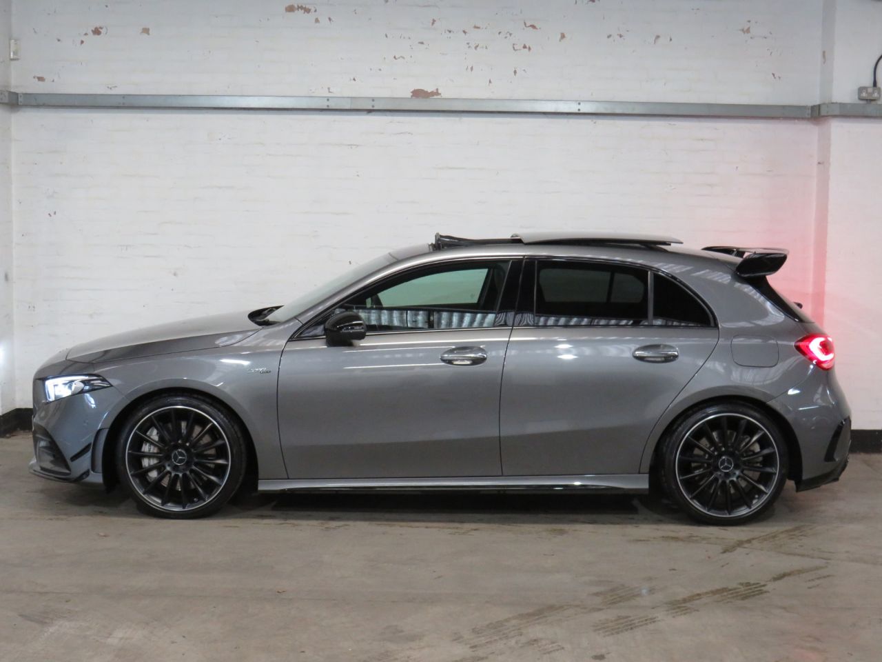 2019 Mercedes-Benz A-Class Amg A 35 4matic Premium Plus