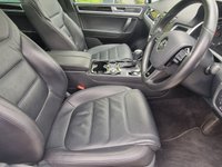 USED 2017 67 VOLKSWAGEN TOUAREG 3.0 V6 R-LINE PLUS TDI BLUEMOTION TECHNOLOGY 5d 259 BHP ZERO DEPOSIT FINANCE AVAILABLE