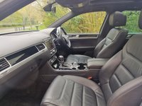 USED 2017 67 VOLKSWAGEN TOUAREG 3.0 V6 R-LINE PLUS TDI BLUEMOTION TECHNOLOGY 5d 259 BHP ZERO DEPOSIT FINANCE AVAILABLE