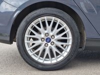 USED 2014 14 FORD FOCUS 1.6 ZETEC NAVIGATOR 5d 124 BHP Full FORD Service History  |  2 Owners From Brand New