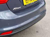 USED 2014 14 FORD FOCUS 1.6 ZETEC NAVIGATOR 5d 124 BHP Full FORD Service History  |  2 Owners From Brand New