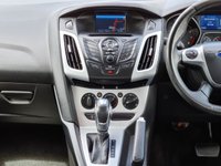 USED 2014 14 FORD FOCUS 1.6 ZETEC NAVIGATOR 5d 124 BHP Full FORD Service History  |  2 Owners From Brand New