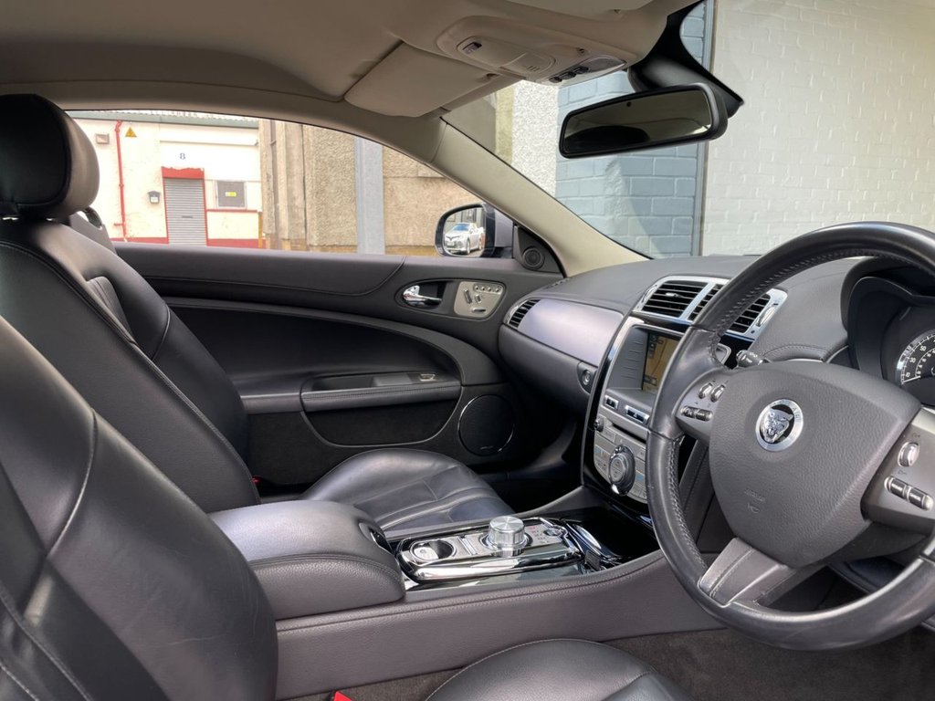 USED 2011 11 JAGUAR XK 5.0 XK 2d 385 BHP 