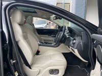 USED 2014 14 JAGUAR XJ 3.0 D V6 PORTFOLIO 4d 275 BHP 