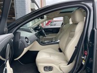 USED 2014 14 JAGUAR XJ 3.0 D V6 PORTFOLIO 4d 275 BHP 