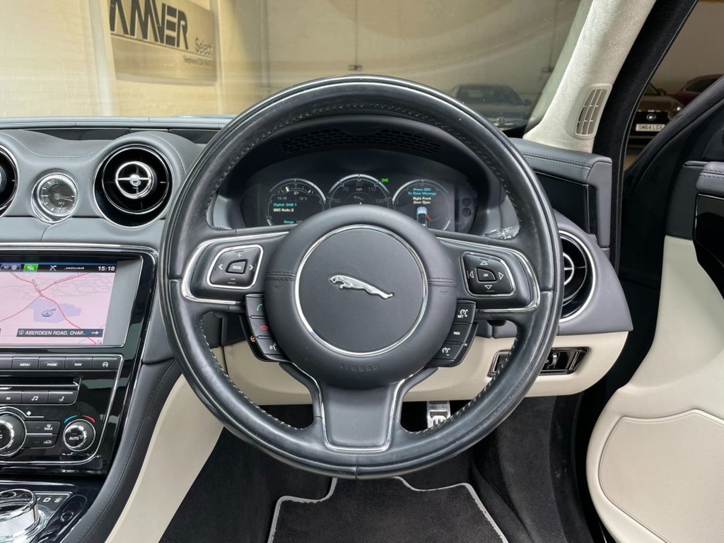 USED 2014 14 JAGUAR XJ 3.0 D V6 PORTFOLIO 4d 275 BHP 