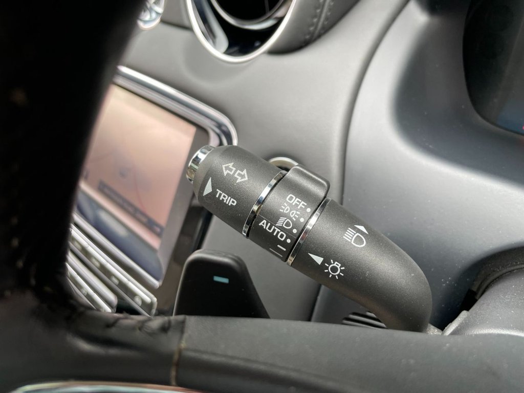 USED 2014 14 JAGUAR XJ 3.0 D V6 PORTFOLIO 4d 275 BHP 