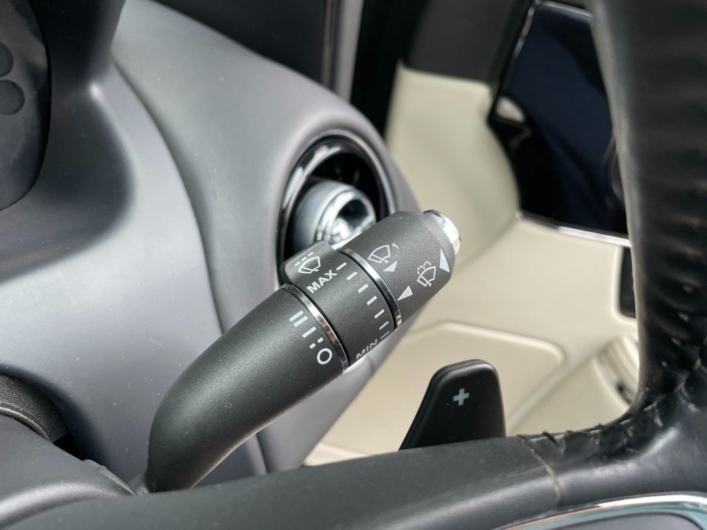 USED 2014 14 JAGUAR XJ 3.0 D V6 PORTFOLIO 4d 275 BHP 