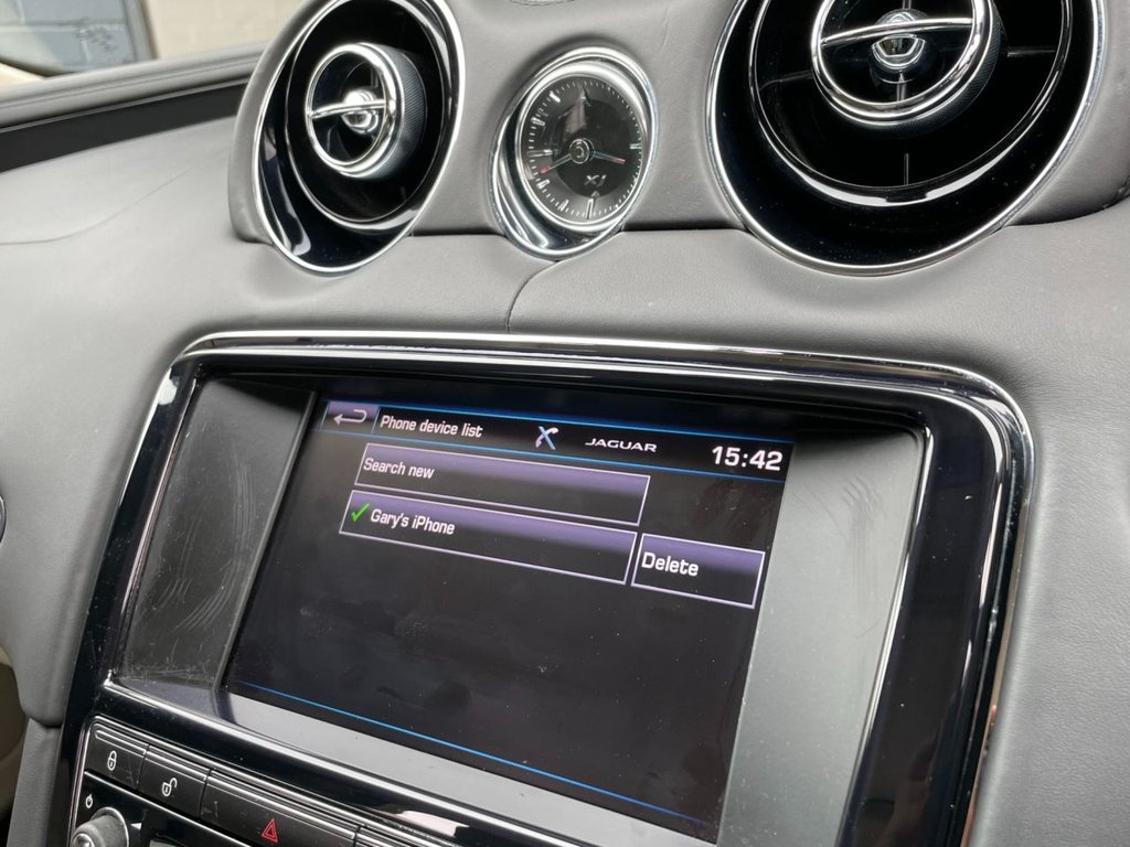 USED 2014 14 JAGUAR XJ 3.0 D V6 PORTFOLIO 4d 275 BHP 