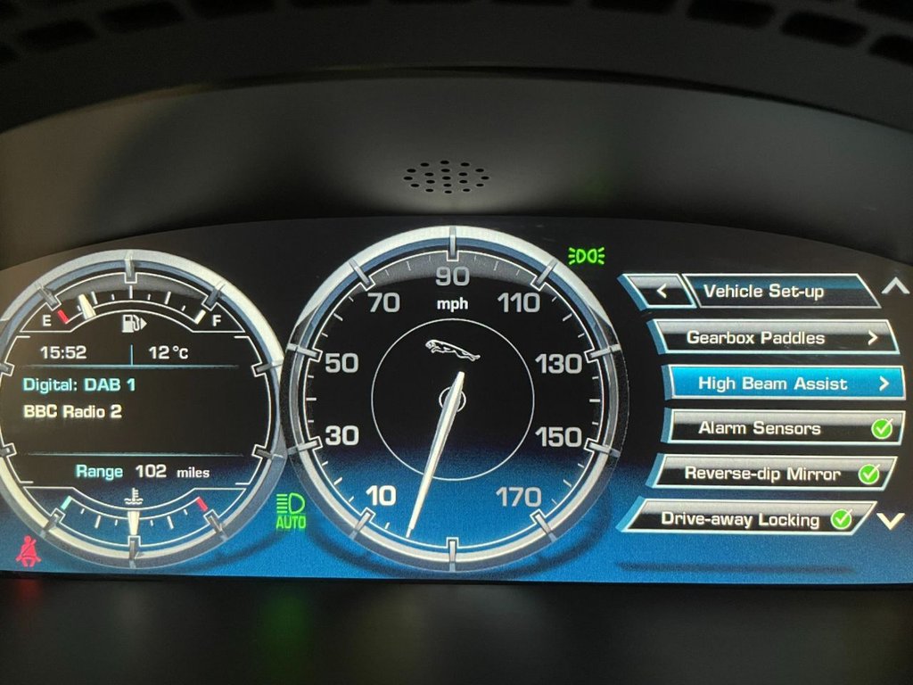 USED 2014 14 JAGUAR XJ 3.0 D V6 PORTFOLIO 4d 275 BHP 