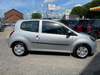 USED 2011 11 RENAULT TWINGO 1.1 BIZU 3d 75 BHP 