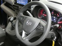 USED 2020 70 VAUXHALL COMBO LIFE 1.2 ENERGY XL S/S 5d 109 BHP 5 SEATS AIR CON CRUISE PARKING SENSORS