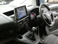 USED 2020 70 VAUXHALL COMBO LIFE 1.2 ENERGY XL S/S 5d 109 BHP 5 SEATS AIR CON CRUISE PARKING SENSORS